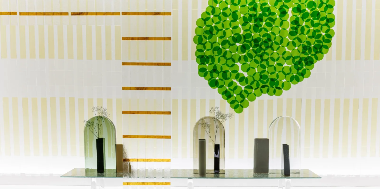 WonderGlass, glass tree installation
